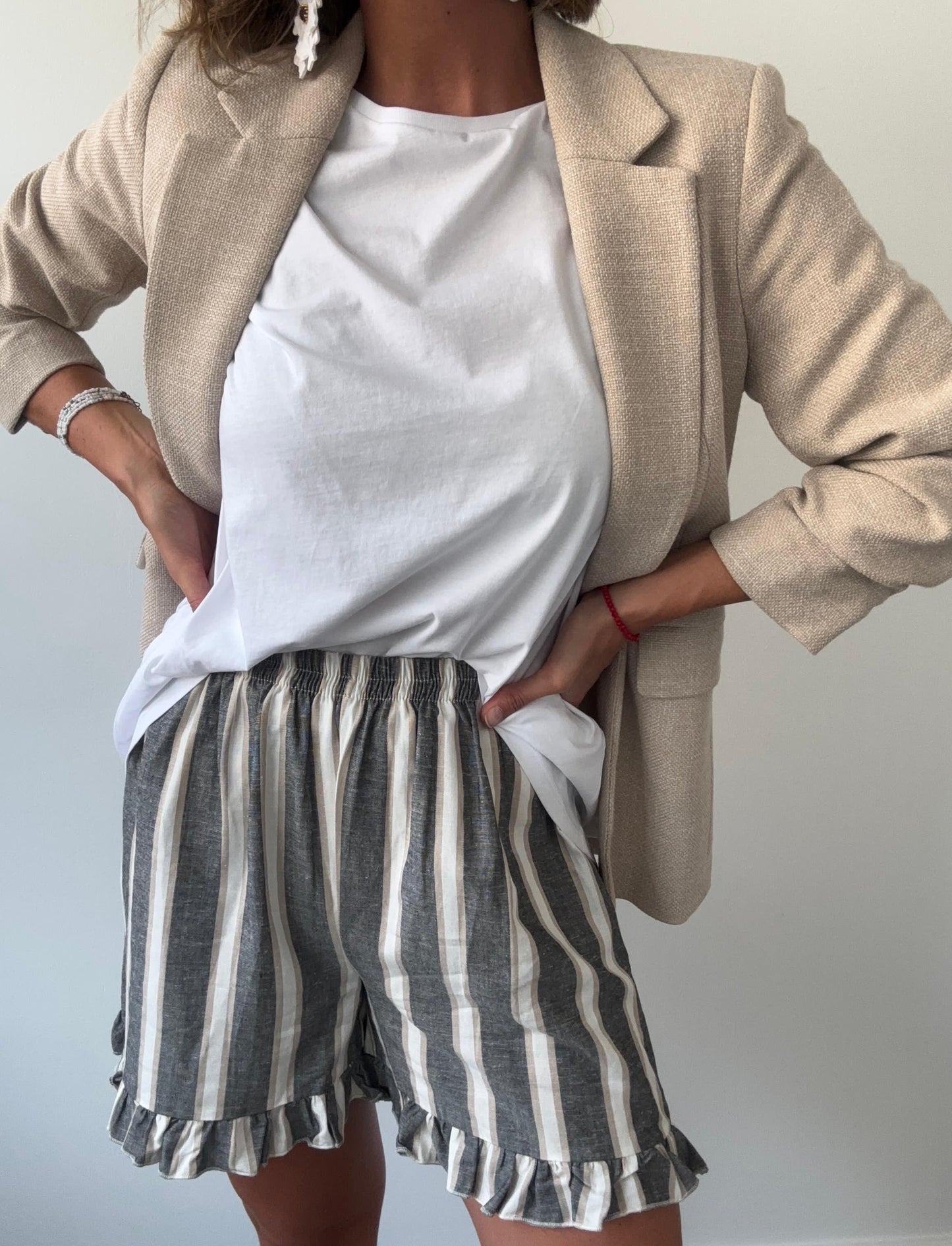 Short Lineas Beige/Azul