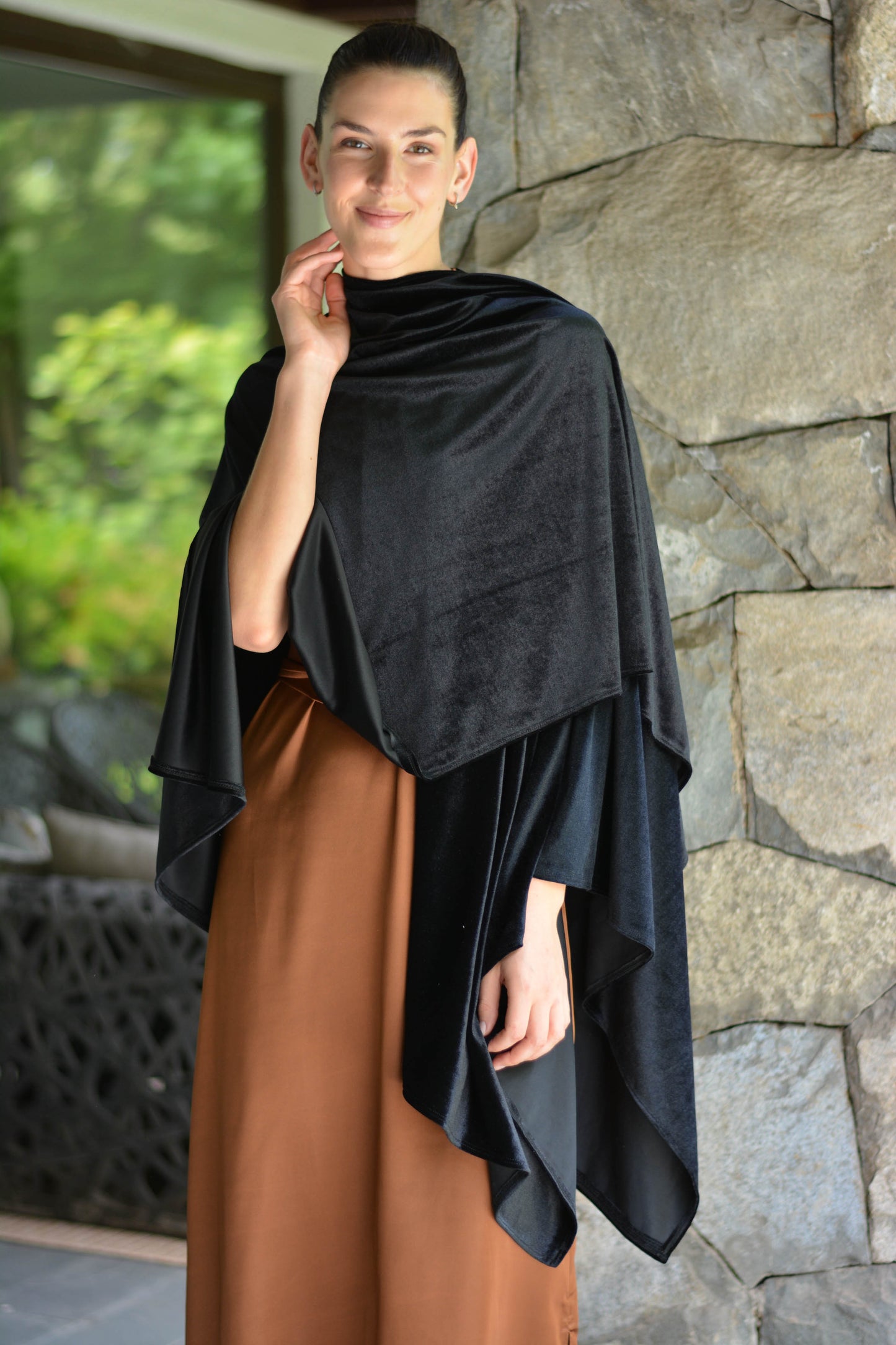 Ruana Terciopelo Negra
