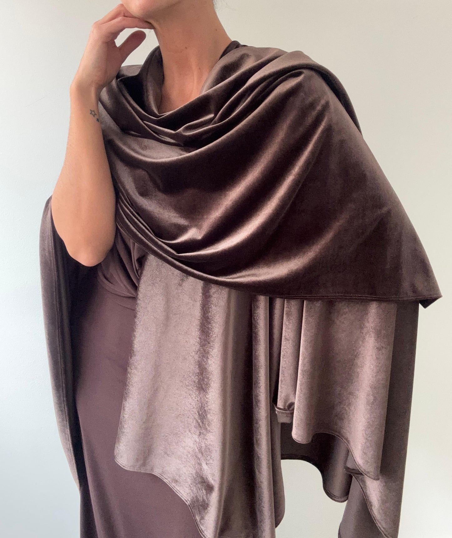 Ruana Terciopelo Café