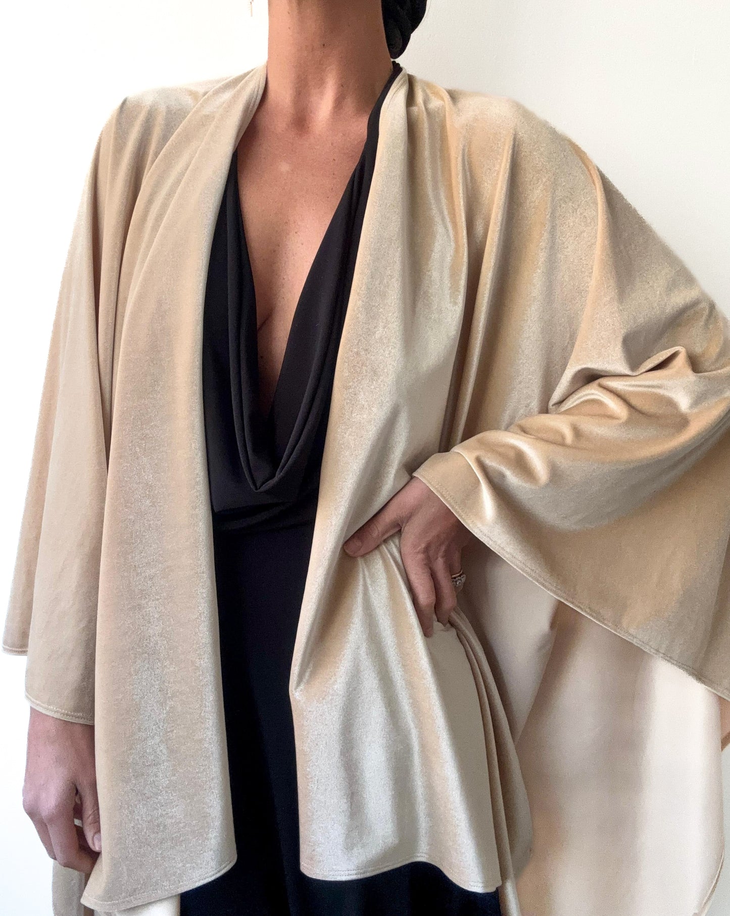 Ruana Terciopelo Beige