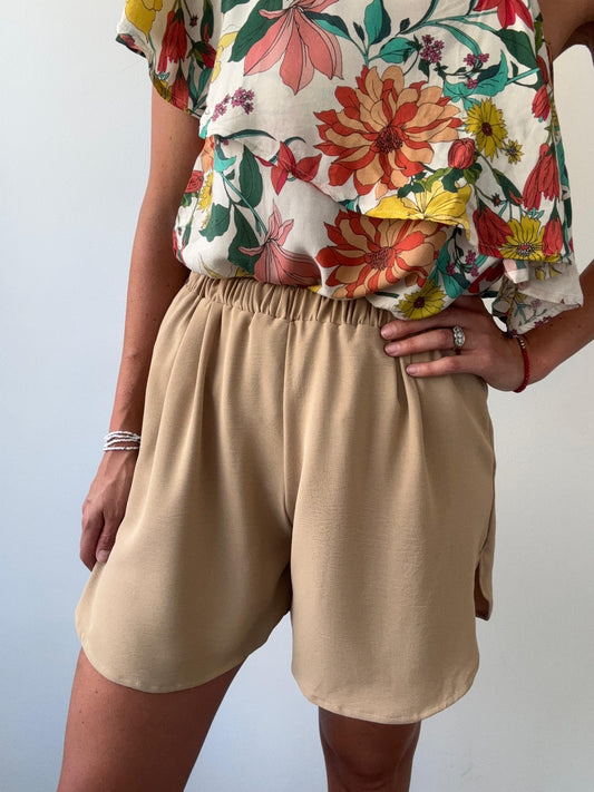 Short Beige