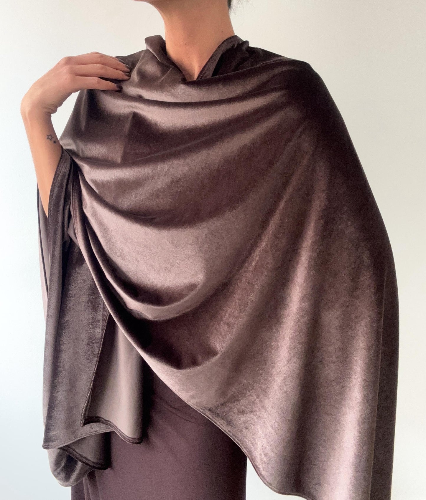 Ruana Terciopelo Café