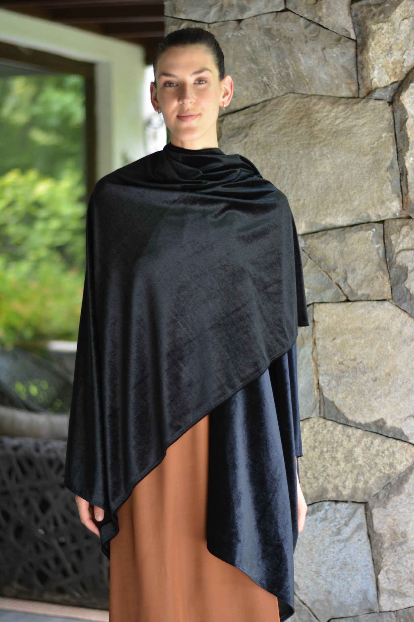Ruana Terciopelo Negra