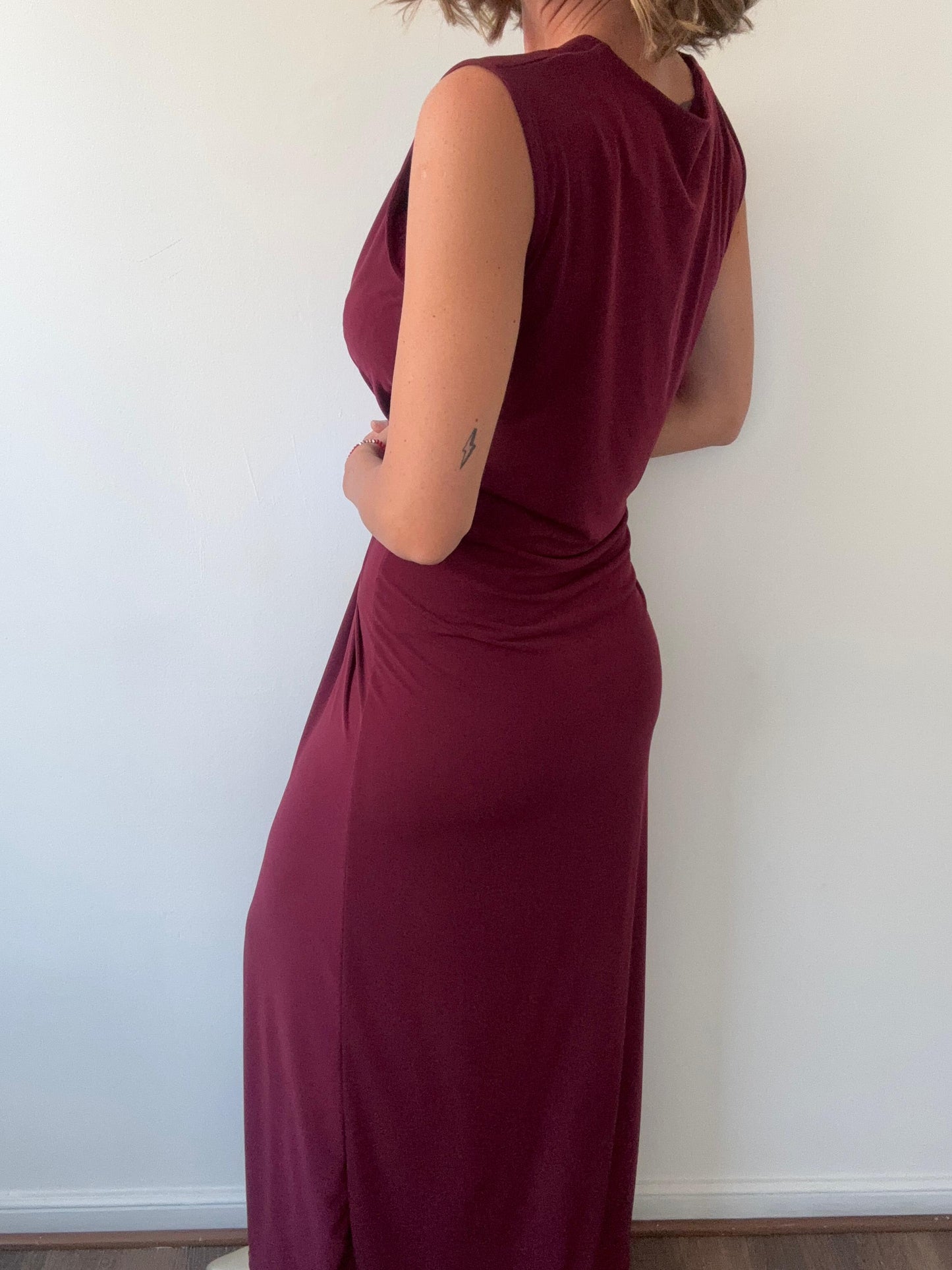 Vestido Nudo Lycra Burdeo